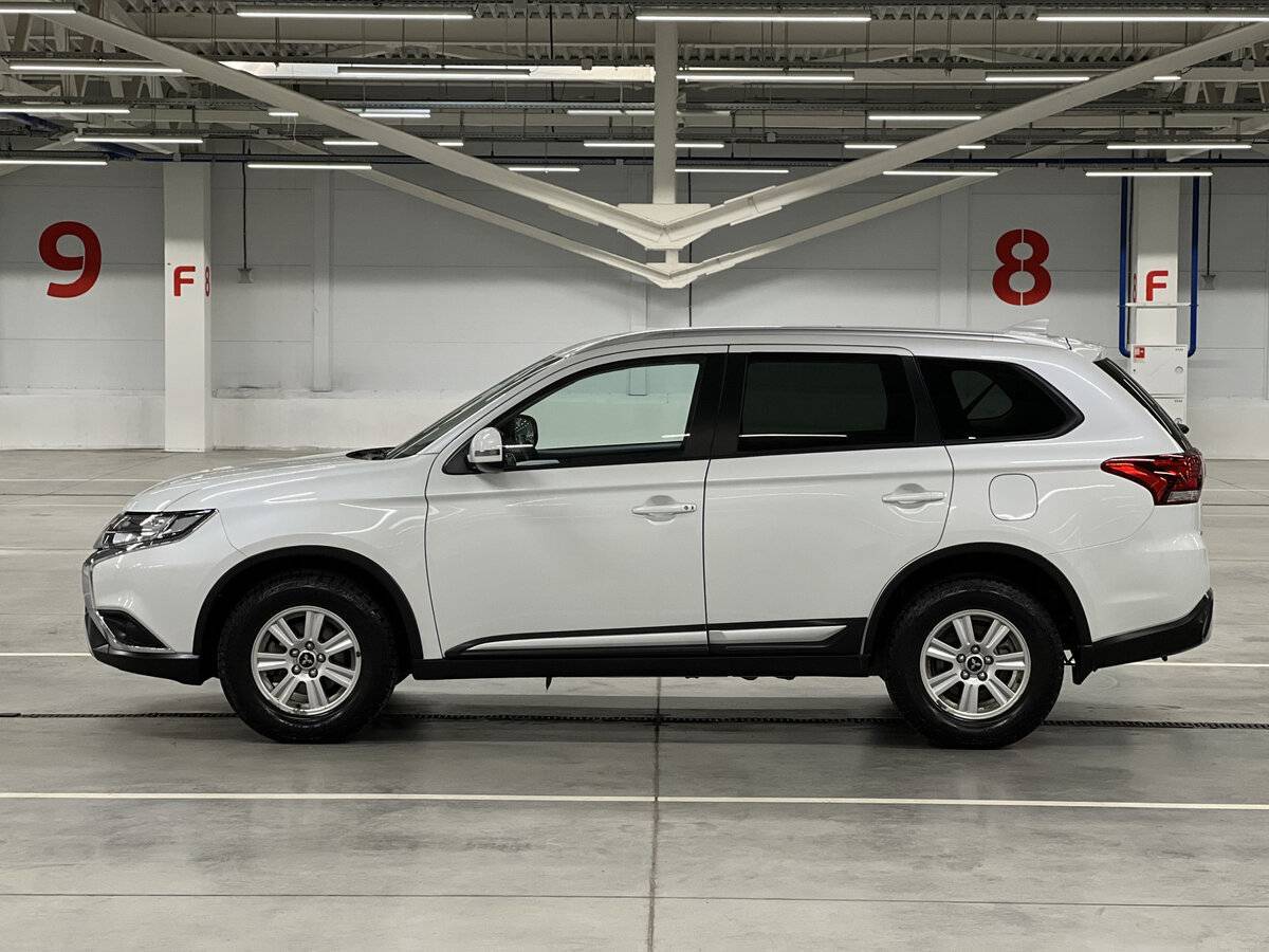 Mitsubishi Outlander, 2021 - 61 052 км. | Фото №8