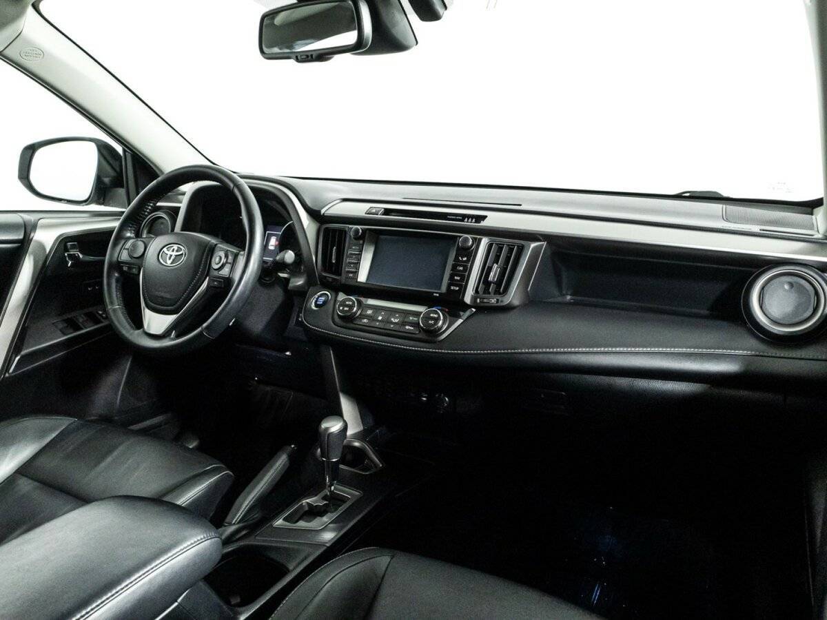 Toyota RAV4, 2018 Фото №9