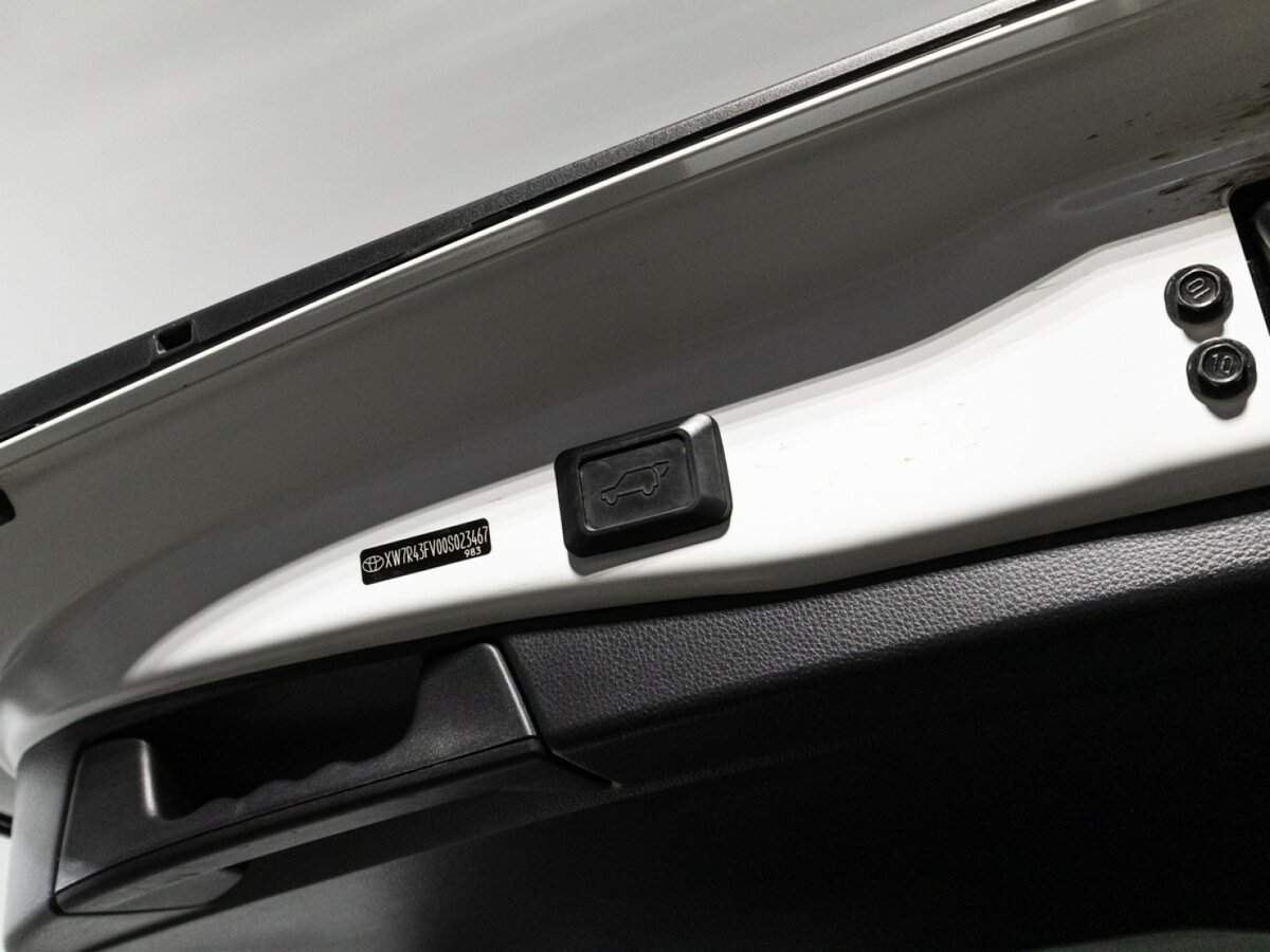 Toyota RAV4, 2020 Фото №16