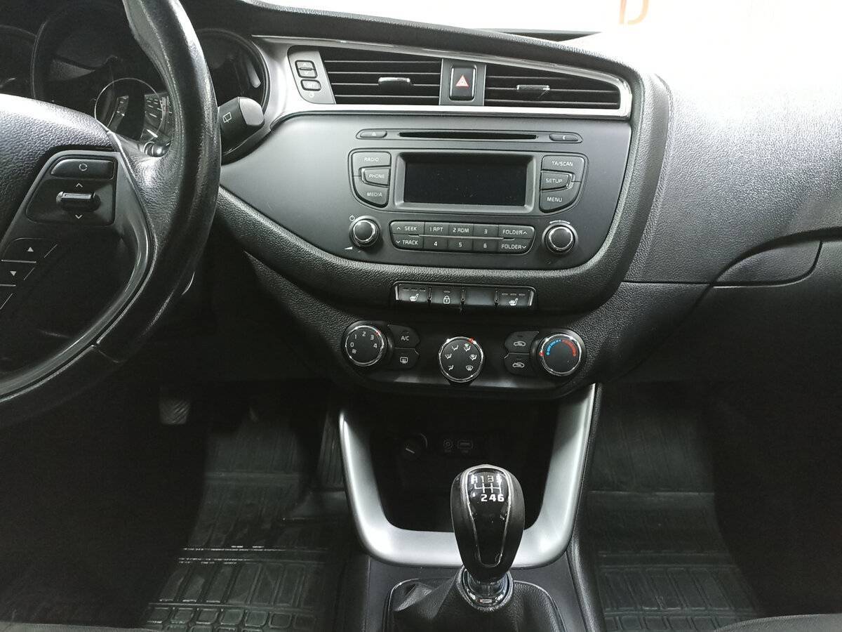 Kia Ceed, 2016 Фото №15