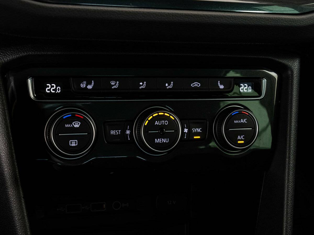 Volkswagen Tiguan, 2019 Фото №20