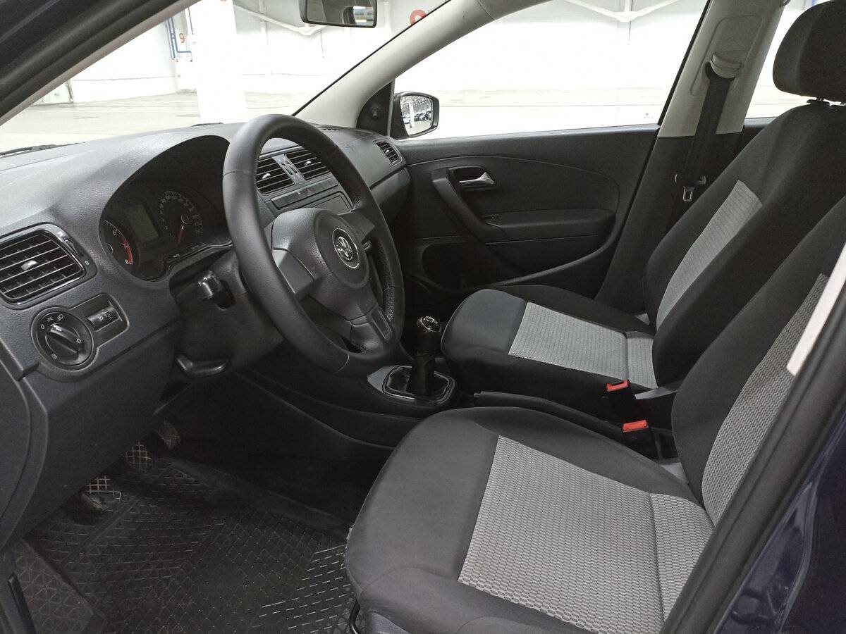 Volkswagen Polo, 2015 Фото №16