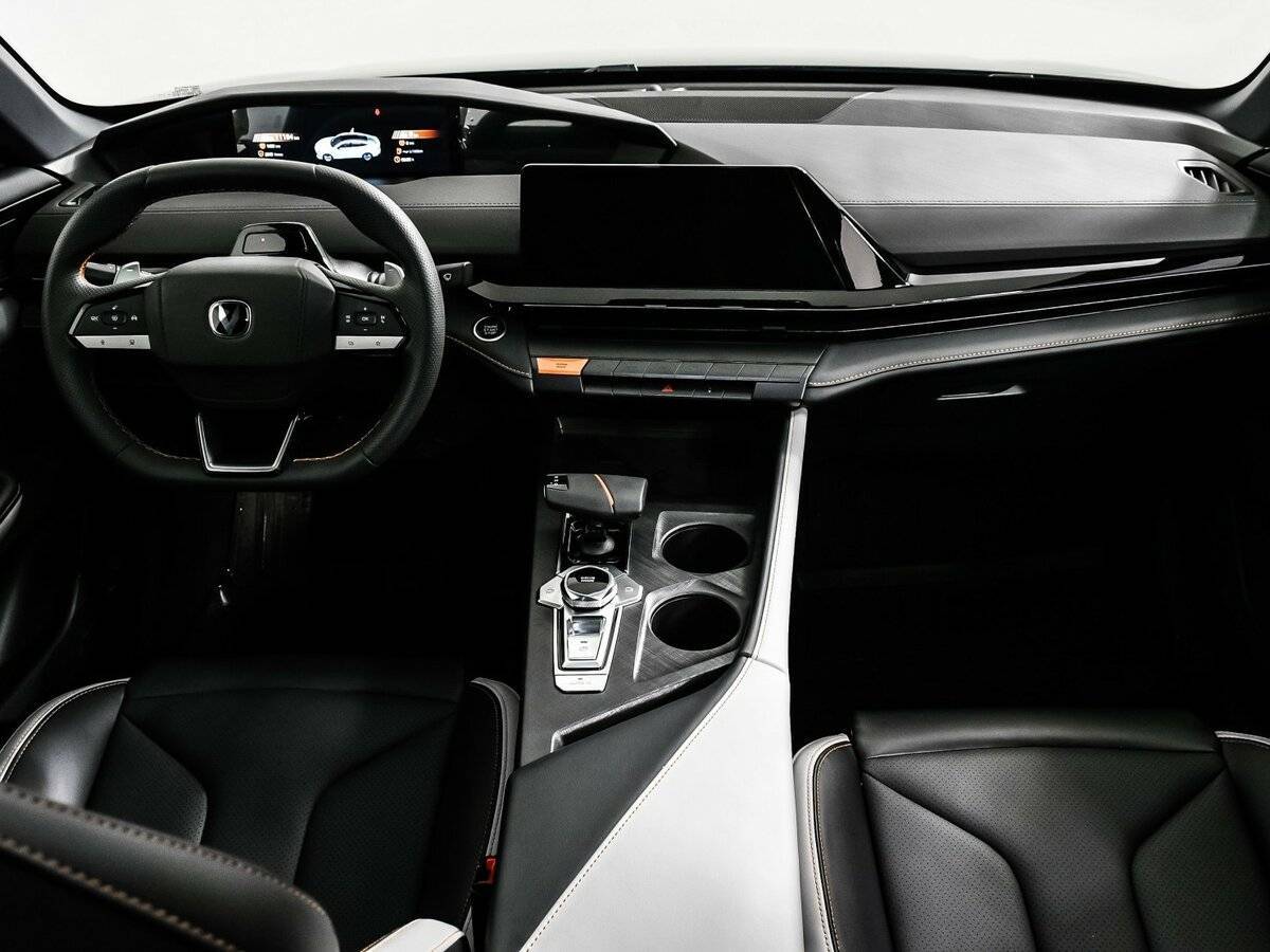 Changan UNI-V, 2024 Фото №11