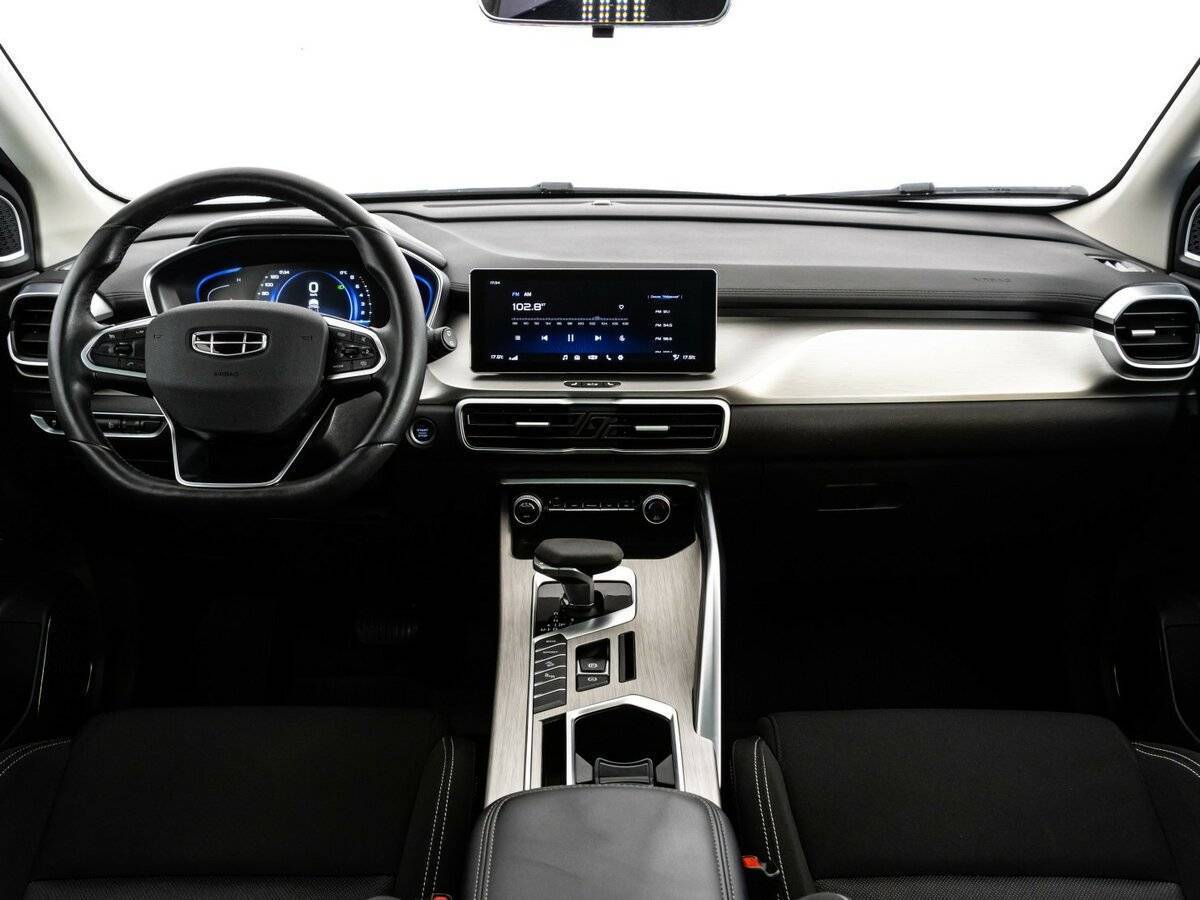 Geely Coolray, 2023 Фото №10