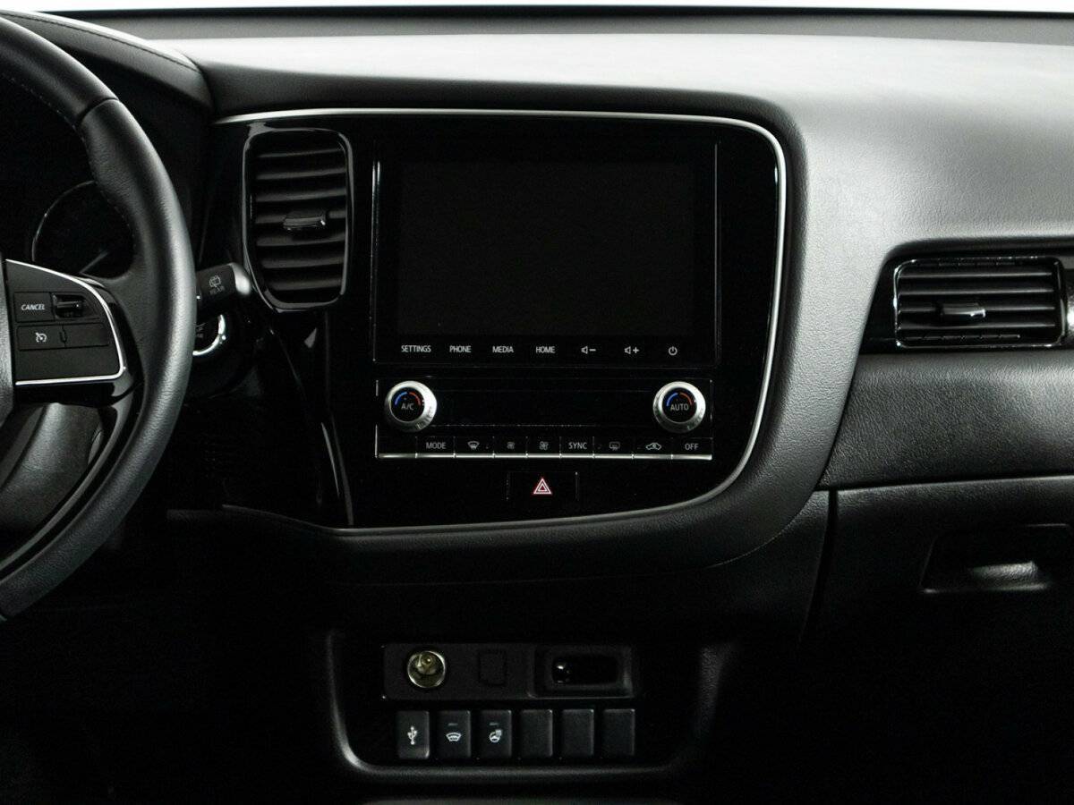 Mitsubishi Outlander, 2022 Фото №14