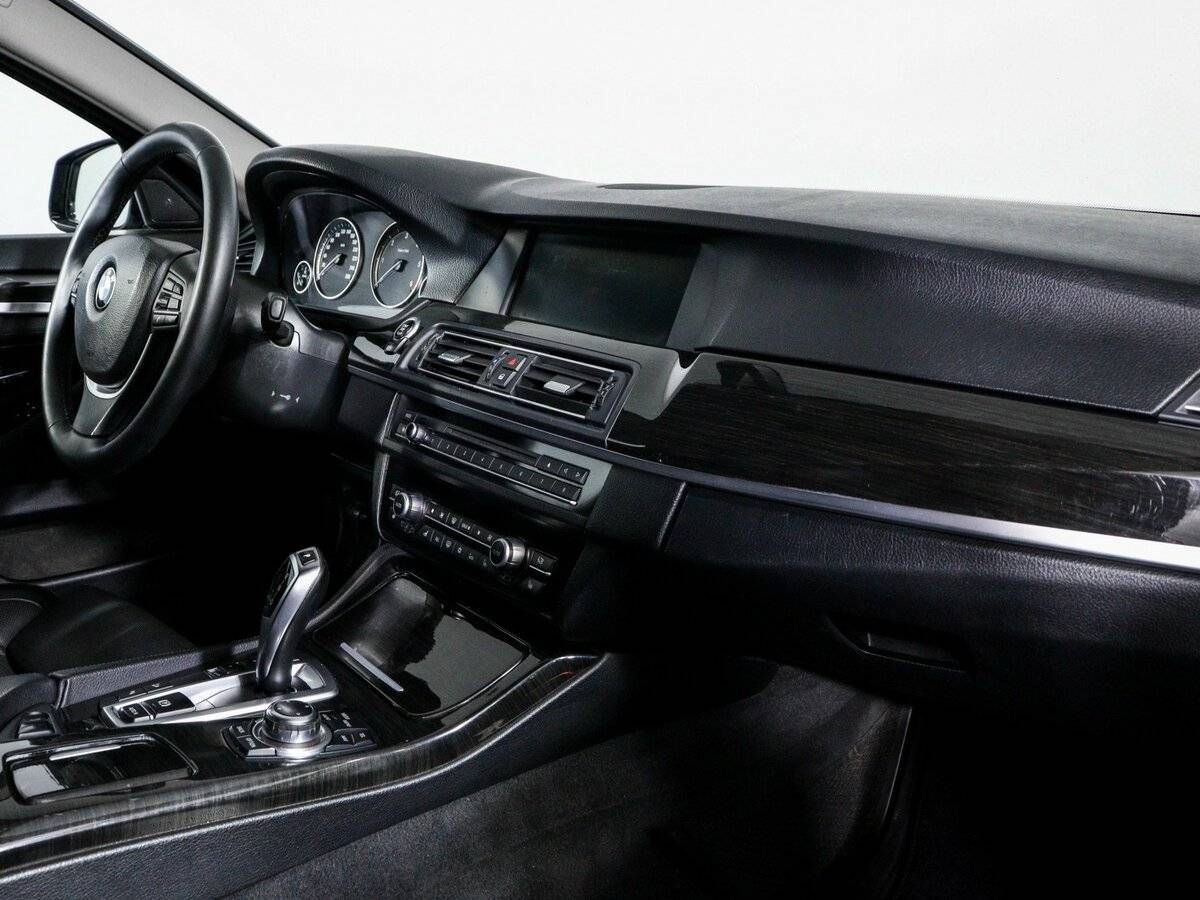 BMW 5 серии 530d xDrive, 2012 Фото №9