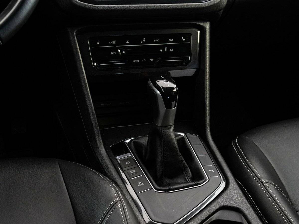 Volkswagen Tiguan, 2021 Фото №11