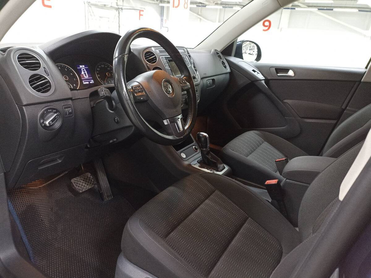 Volkswagen Tiguan, 2016 Фото №16