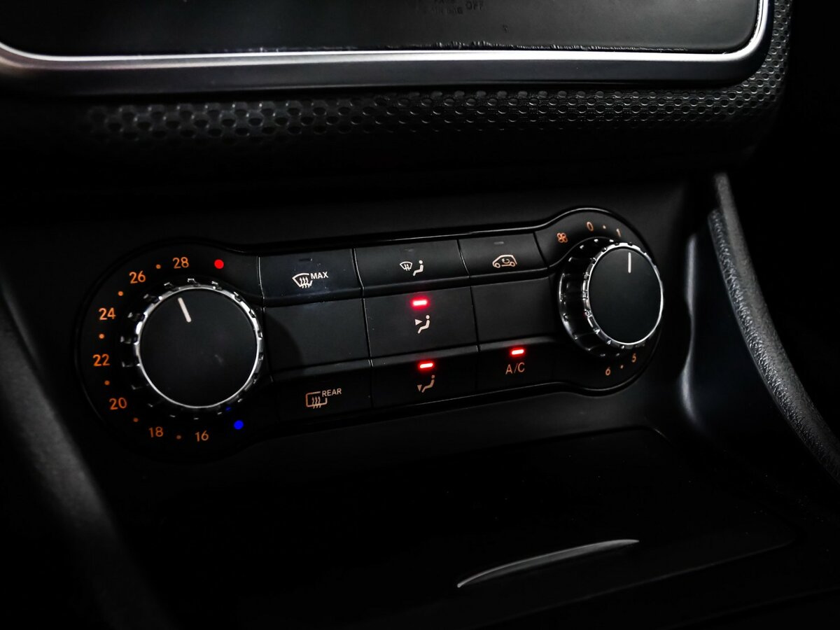 Mercedes-Benz A-Класс 180 III (W176), 2013 Фото №14