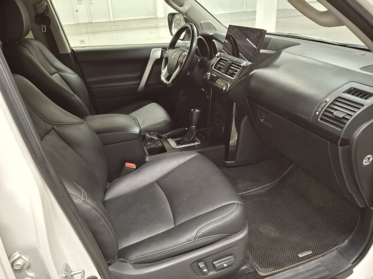 Toyota Land Cruiser Prado 150 Series Рестайлинг 1, 2014 - 215 161 км. | Фото №8