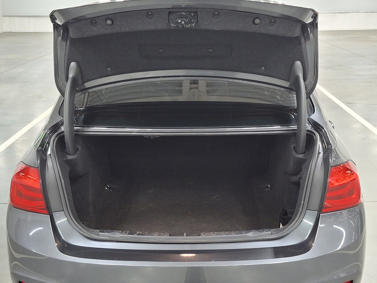 BMW 3 серии 320i VI (F3x) Рестайлинг, 2018 Фото №9