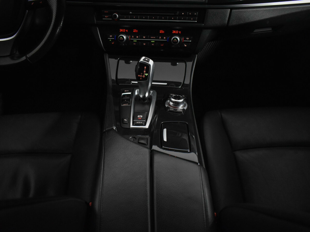 BMW 5 серии 520i VI (F10/F11/F07), 2013 Фото №15