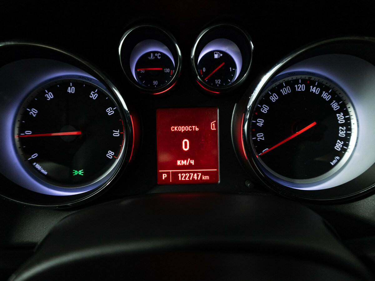 Opel Astra J, 2012 Фото №12