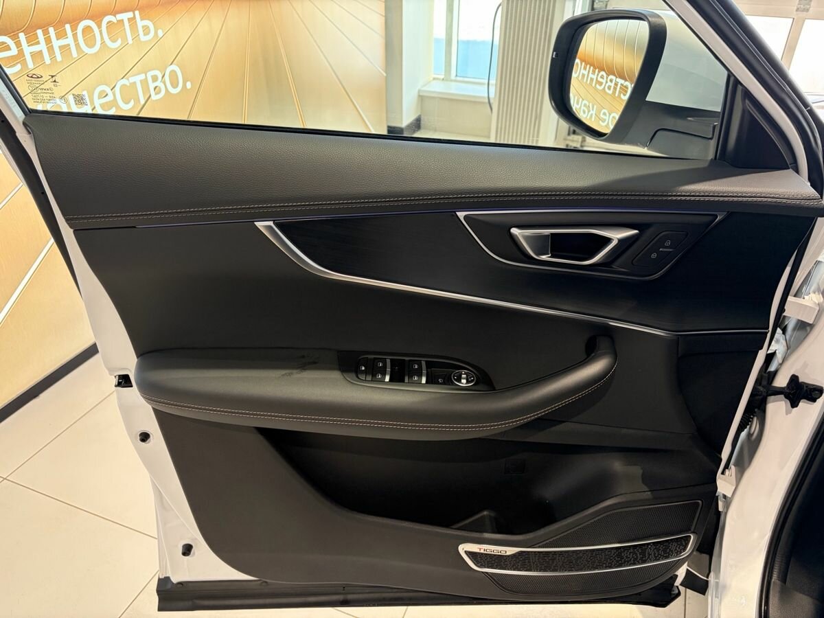 Chery Tiggo 8 I Рестайлинг, 2023 - 33 300 км. | Фото №8