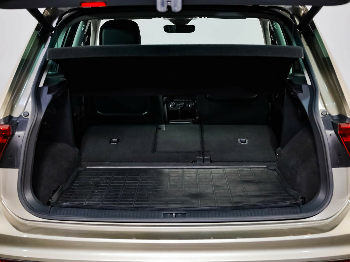 Volkswagen Tiguan II, 2020 Фото №30