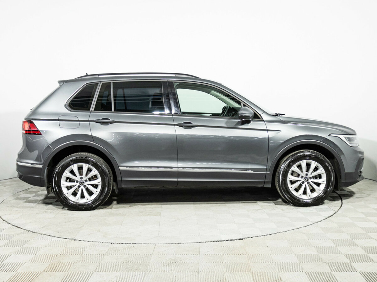 Volkswagen Tiguan II Рестайлинг, 2022 - 49 159 км. | Фото №4