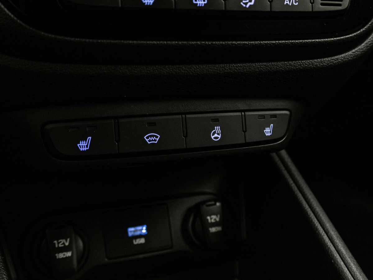 Hyundai Solaris II Рестайлинг, 2020 Фото №14