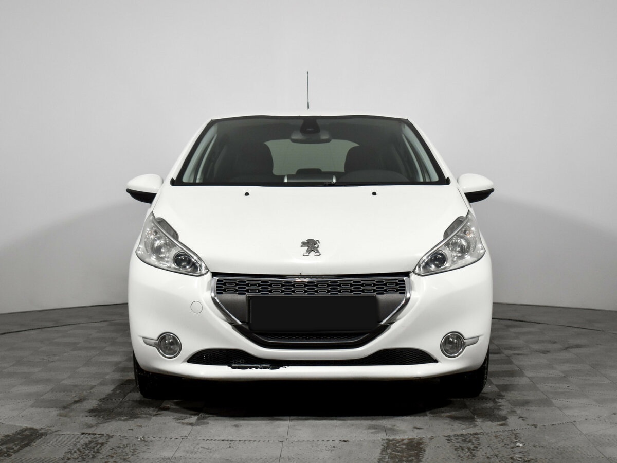 Peugeot 208 I, 2013 - 190 000 км. | Фото №2