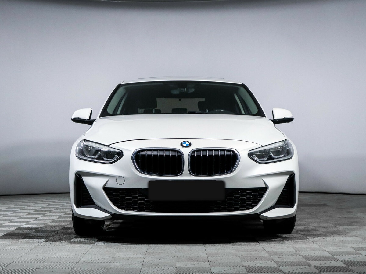 BMW 1 серии 120i III (F52) Рестайлинг, 2020 Фото №2